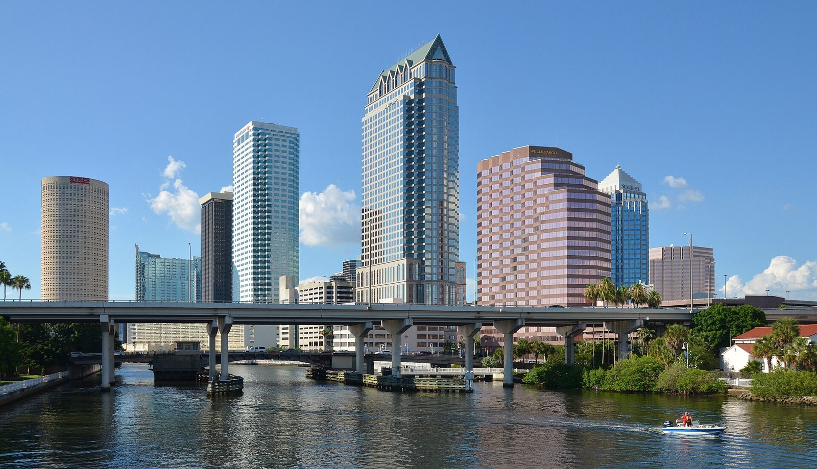 A view of Tampa, FL.